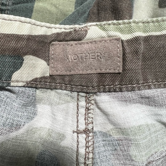 MOTHER Camo The No Zip Misfit Pant- 25 - Picture 7 of 10